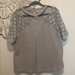 Cute blouse!